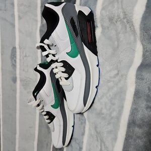NIKE AIR MAX 90